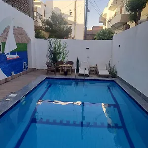 https://tara-apartments.hotels-luxor-egypt.com